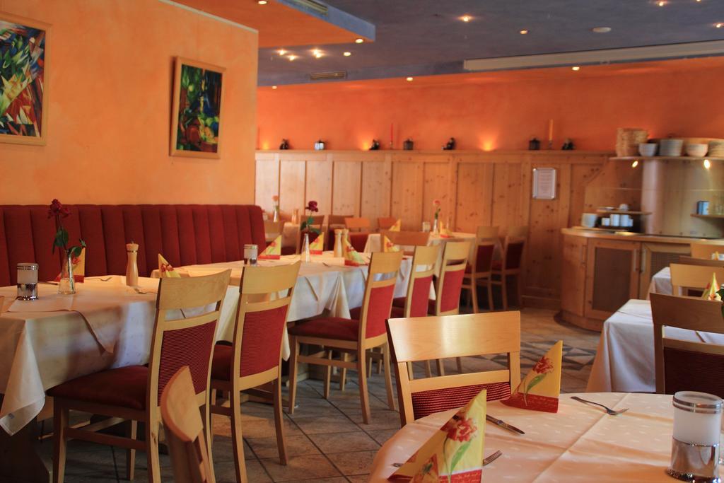 Hotel Restaurant Reichsadler Buchen  Szoba fotó