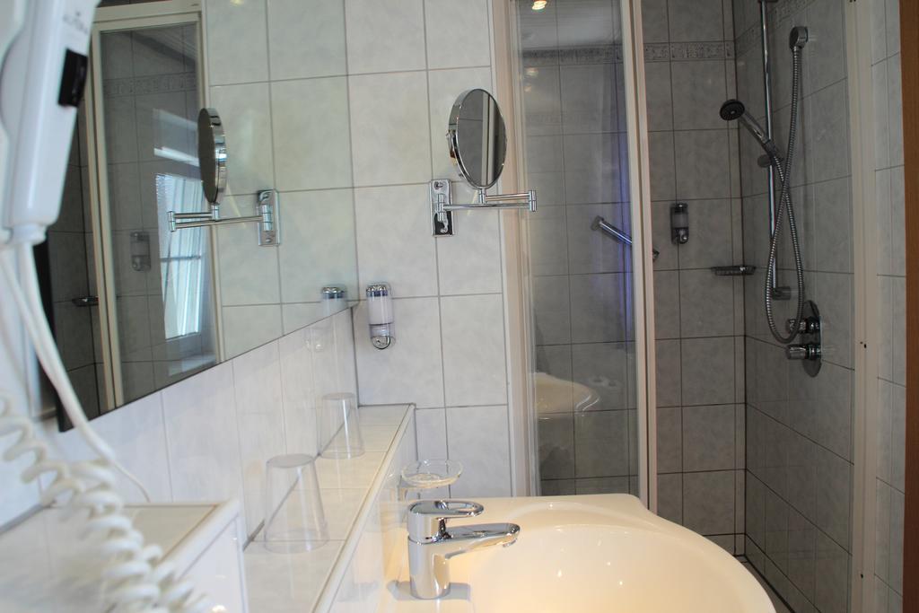 Hotel Restaurant Reichsadler Buchen  Szoba fotó